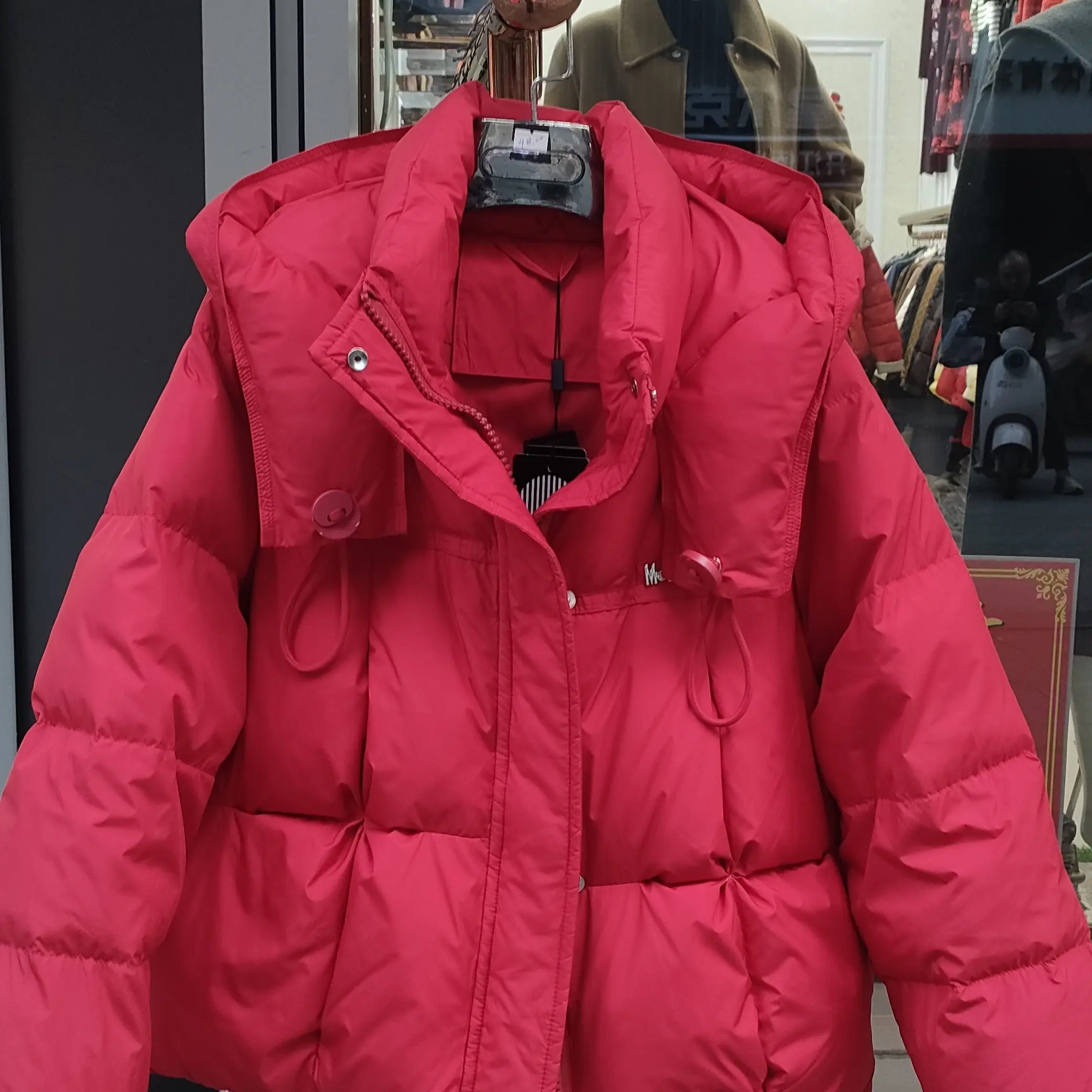 冬新款时尚休闲宽松显瘦百搭连帽红色白鸭绒外套女潮