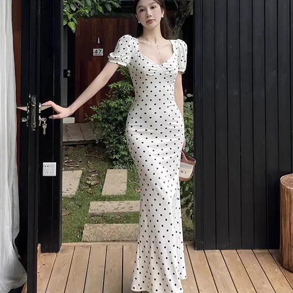 法式纯欲风波点收腰显瘦夏季鱼尾包臀连衣裙