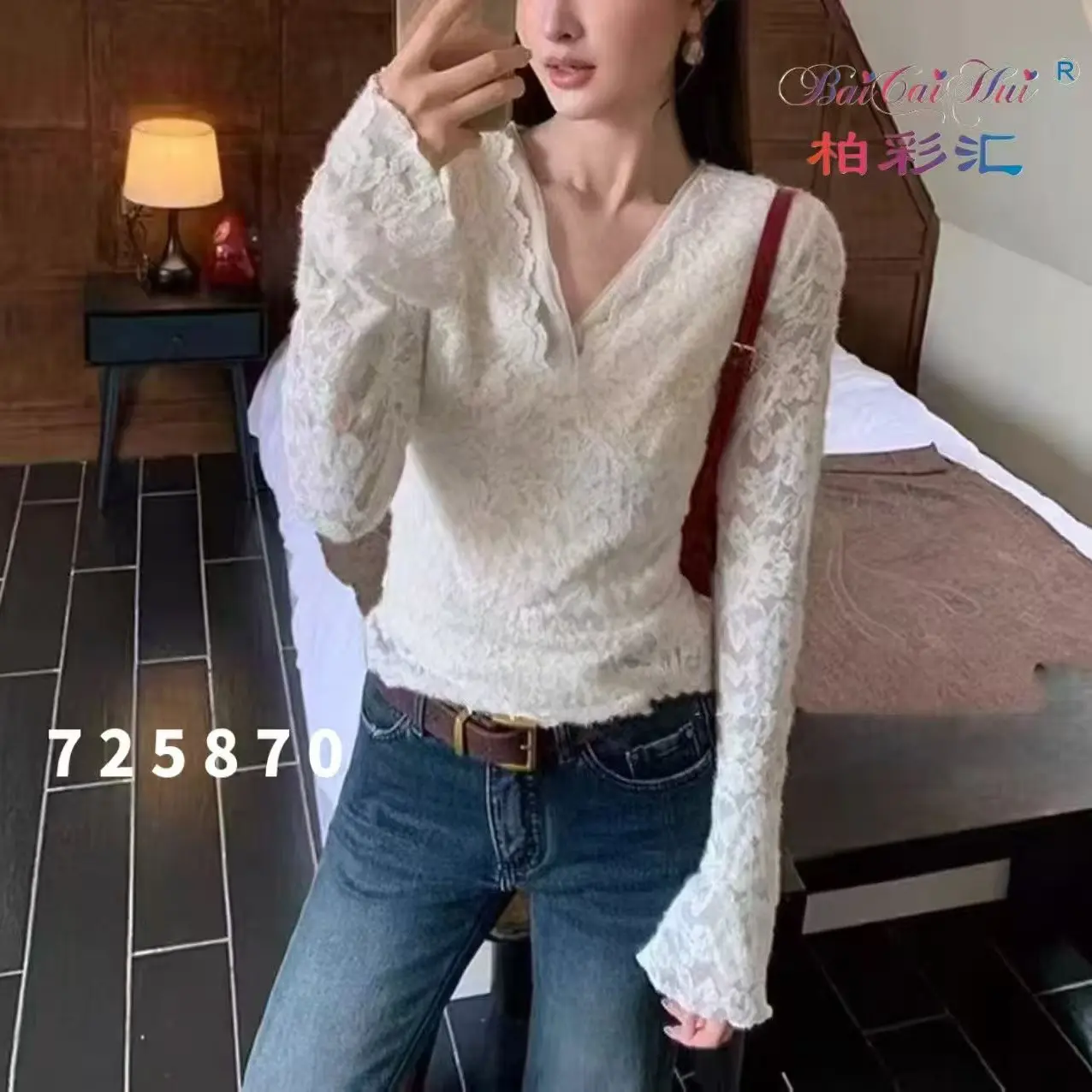 秋冬新款性感风蕾丝长袖加绒修身显瘦百搭打底衫上衣