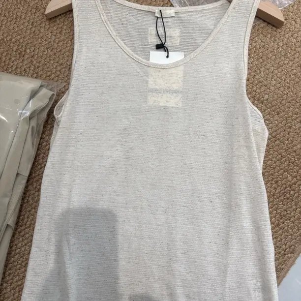 多种颜色可选薄透轻柔宽肩带女夏外穿棉麻背心