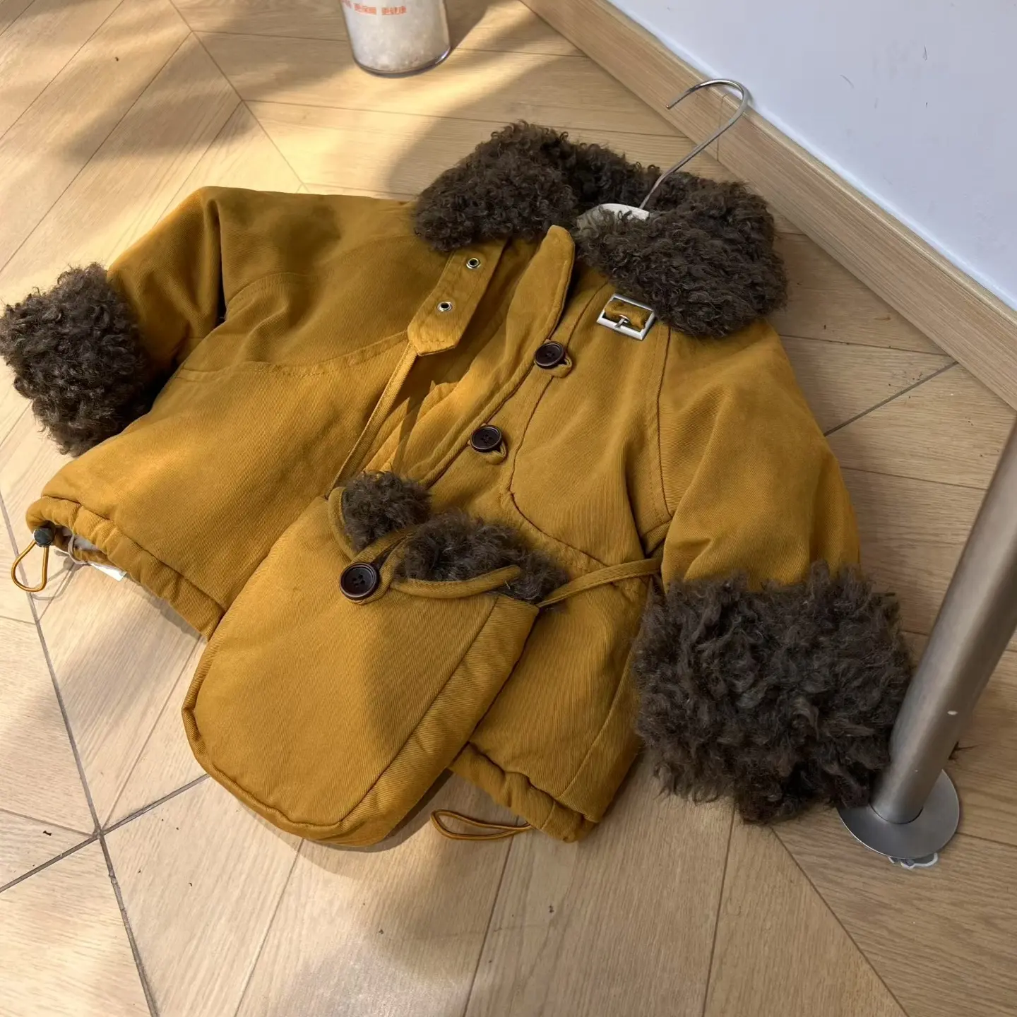 新款冬季男女同款加厚翻领保暖工装风外套