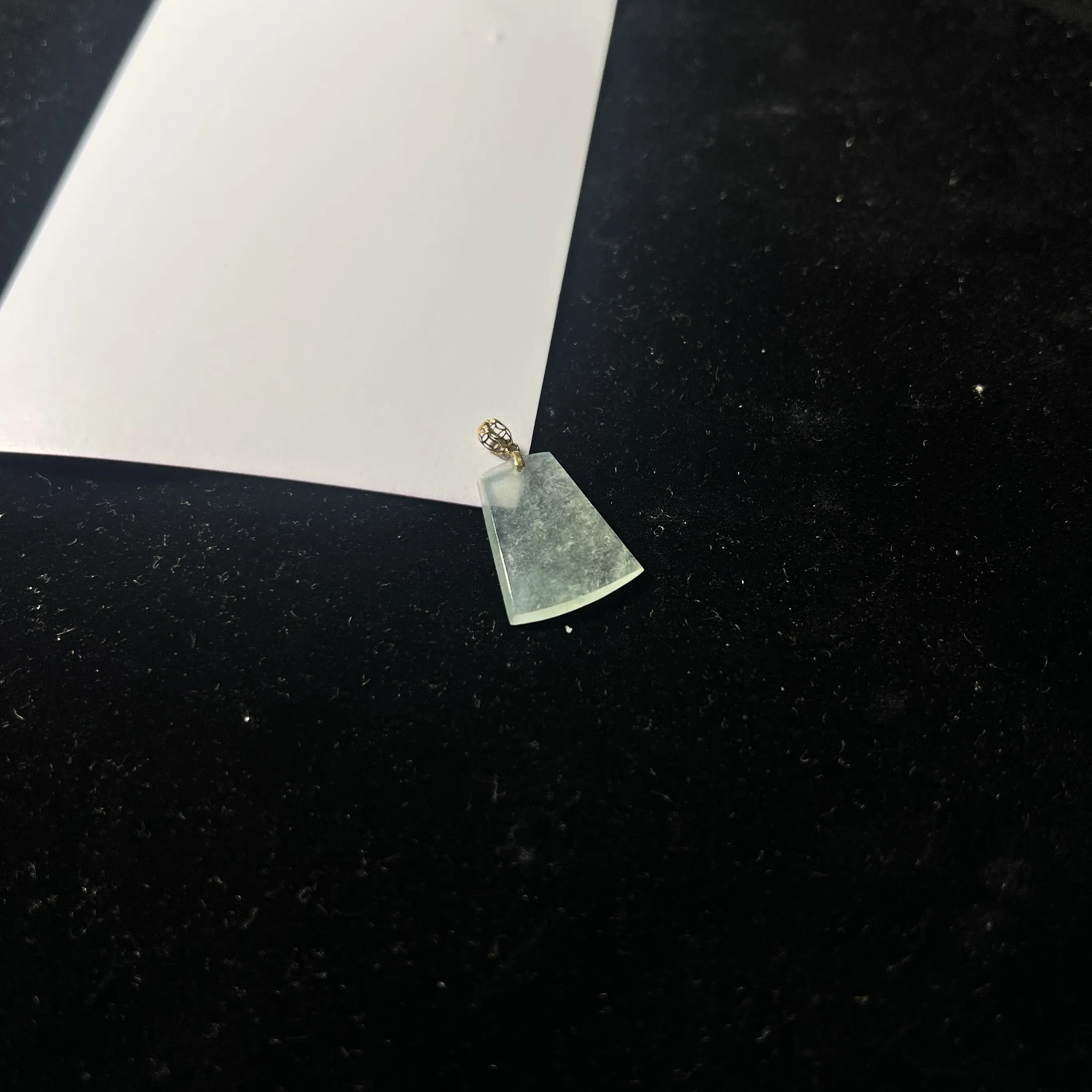 缅甸A货翡翠无事牌 18K金扣镶嵌小吊坠