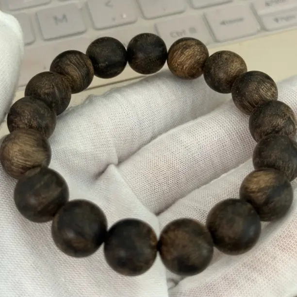 沉香沉香手串 文莱 沉水野料 卡1.2
