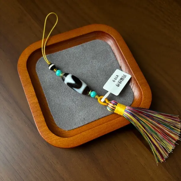 牙牙手机包包挂件 原创设计 手工编织 尺寸25mmx10mm 