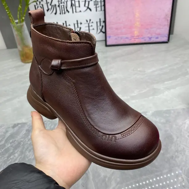 头层牛皮女士复古加绒8382冬季短靴
