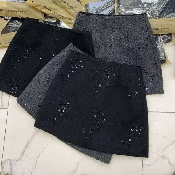 杨杨精选-冬季2987新款高腰显瘦百搭亮片毛呢A字短裙女半身裙