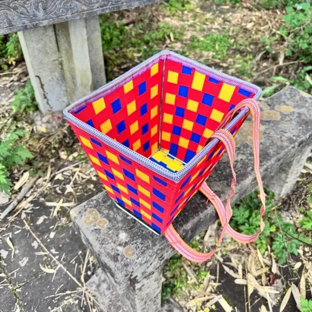 纯手工编织塑料儿童背篓舞蹈道具实用收纳筐