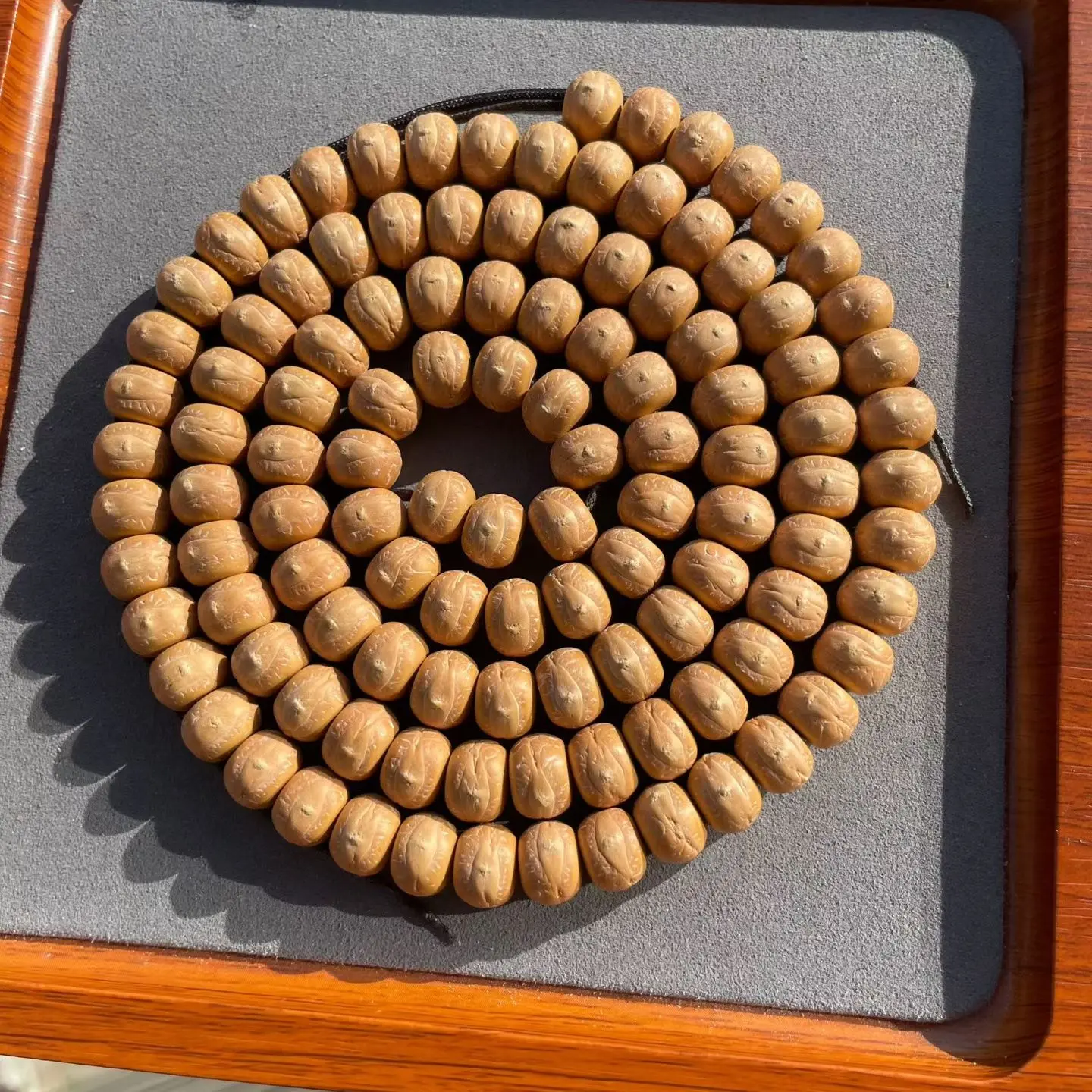 2025年新籽 11mm尼泊尔精工藏切凤眼菩提108颗脖挂