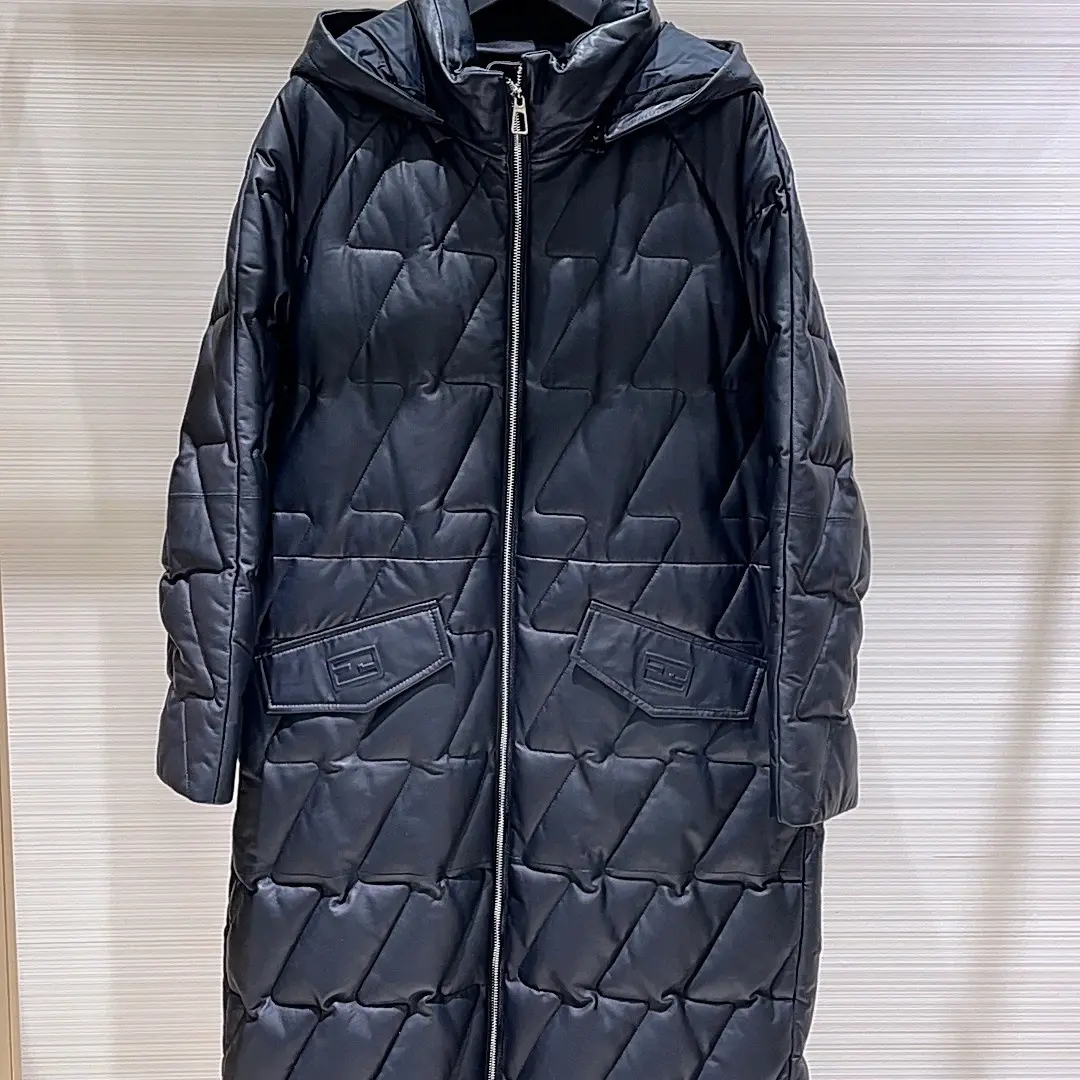 休闲连帽绵菱格保暖皮羽绒外套