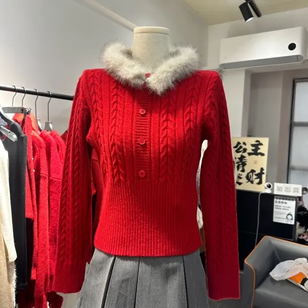 新款韩系纯欲风可拆卸毛毛领圆领针织毛衣女秋冬叠穿