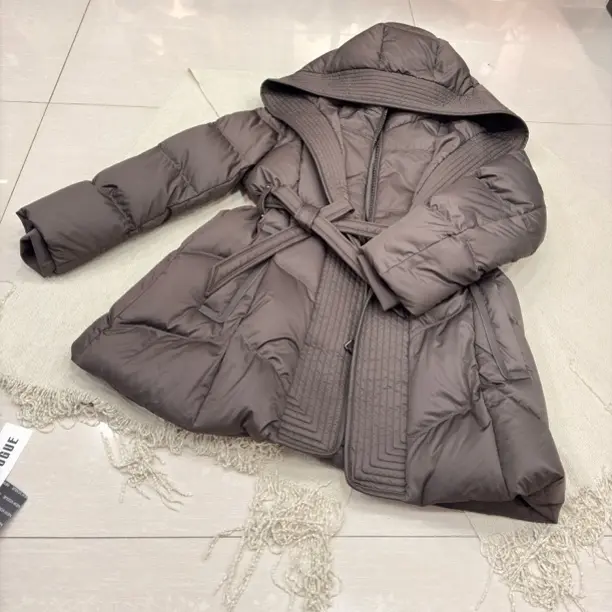 女士中长款连帽极寒加厚保暖冬季羽绒外套