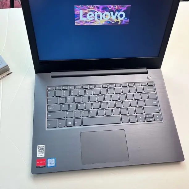 8新 Lenovo/联想 联想i3-7代，双核四线，内存8+256,14寸 电池89