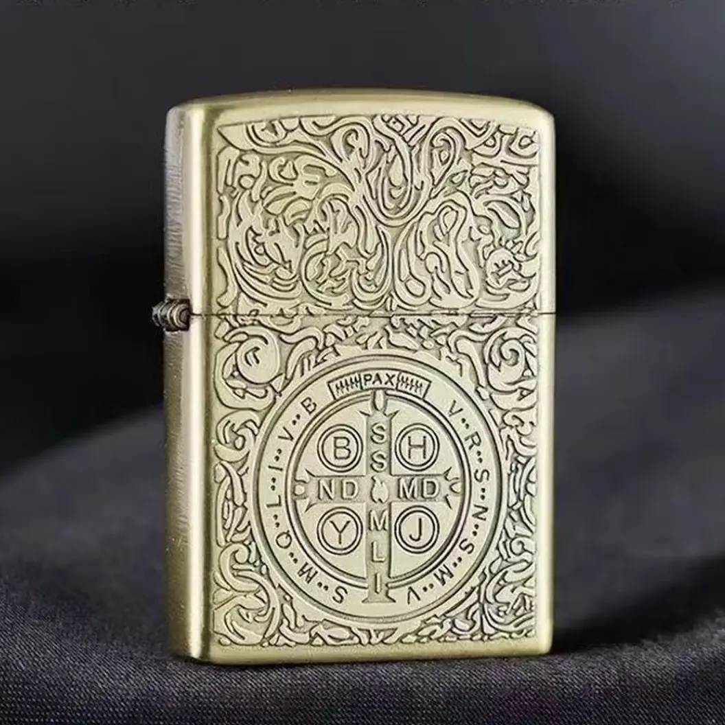 康斯坦丁浮雕防风打火机【无油】