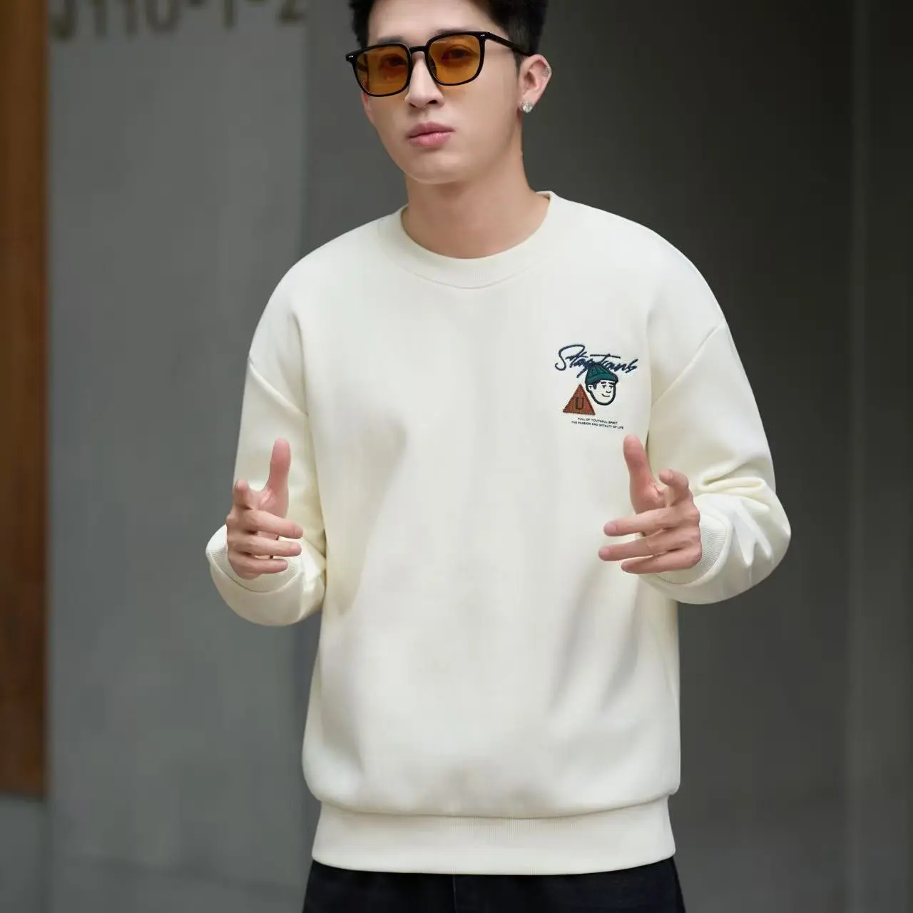 含辰生活男士秋冬加绒加厚宽松圆领长袖休闲百搭保暖卫衣8625608