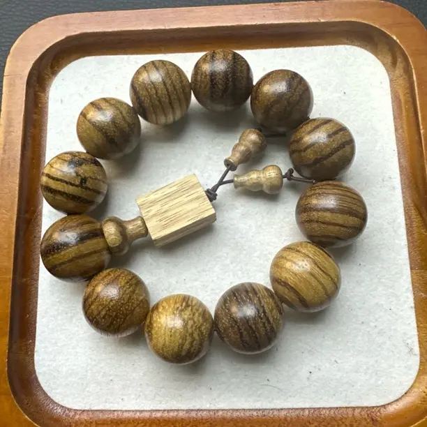 增香沉香木小众佛珠男女款s08