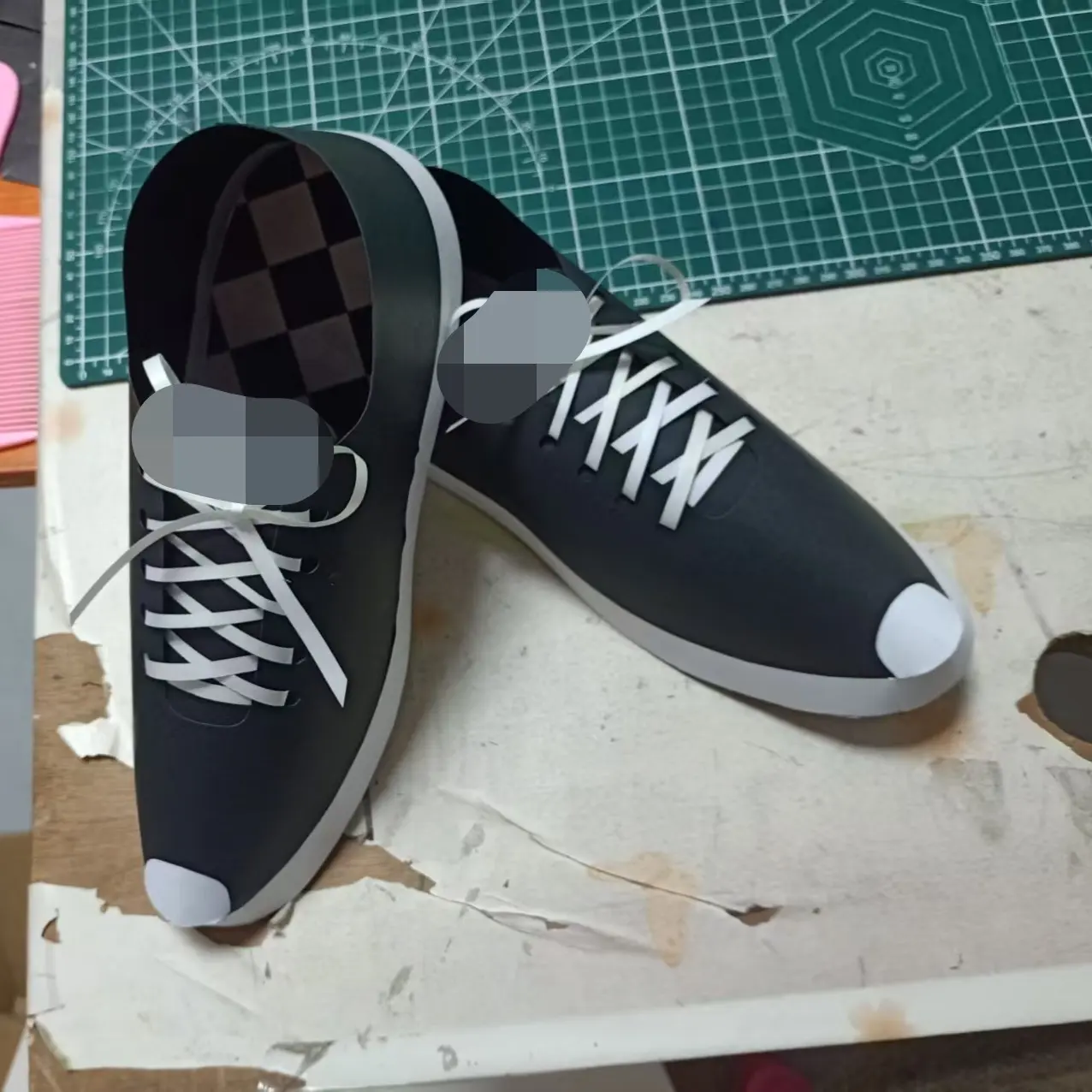 仿真板纸质板男士运动鞋