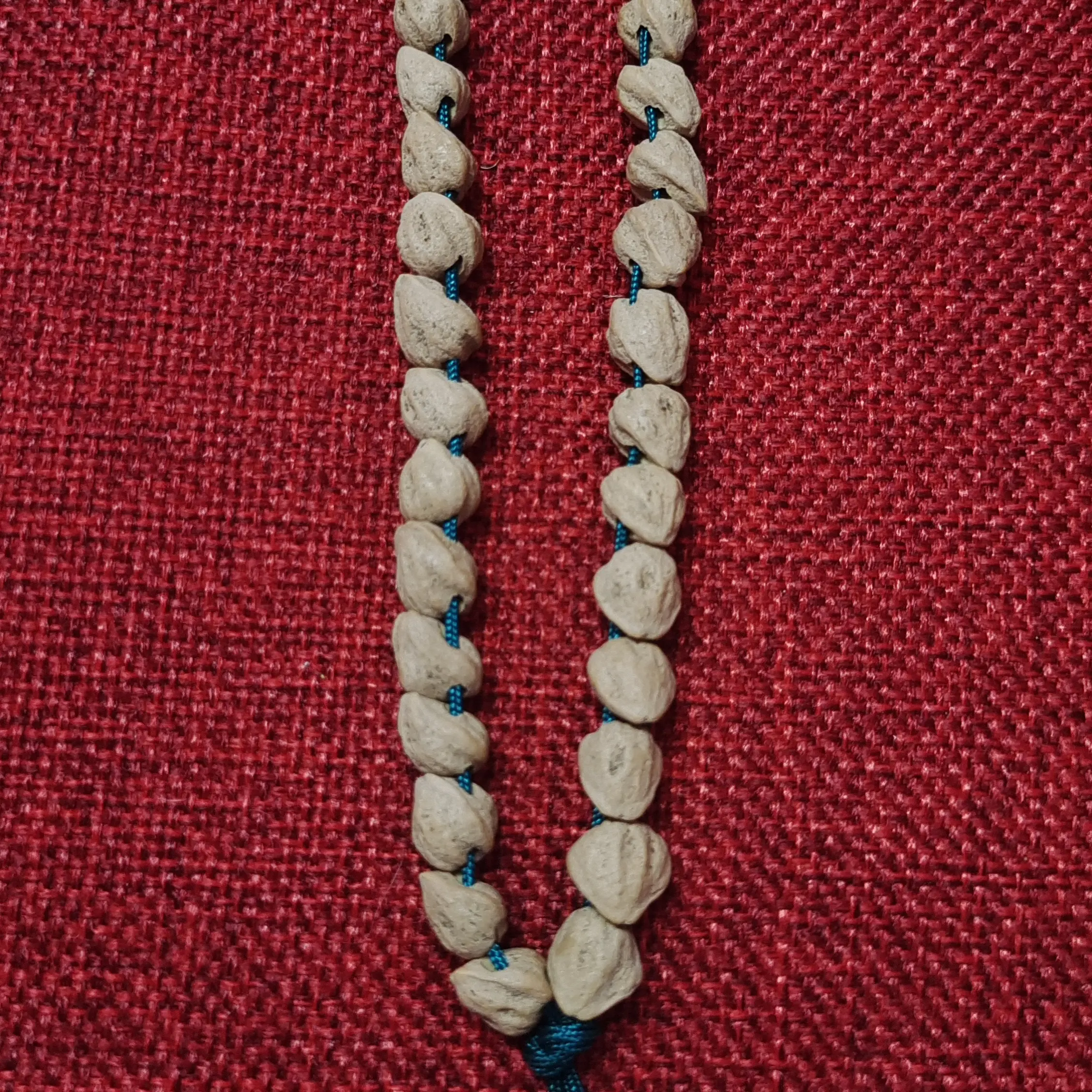 058热振柏香籽斜打白蛇骨手持