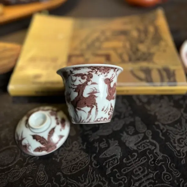 觅瓷山房景德镇陶瓷茶具幽蓝溪堂手工手绘仿元釉里红双鹿纹蓋碗