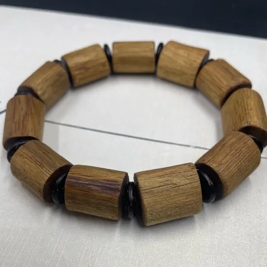 沉香印尼加里曼丹沉香、筒珠。单圈手串。