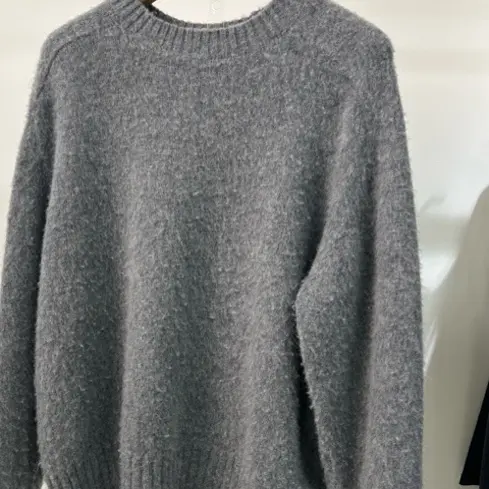 秋冬新款拉绒山羊绒桑蚕丝圆领针织宽松毛衣慵懒百搭