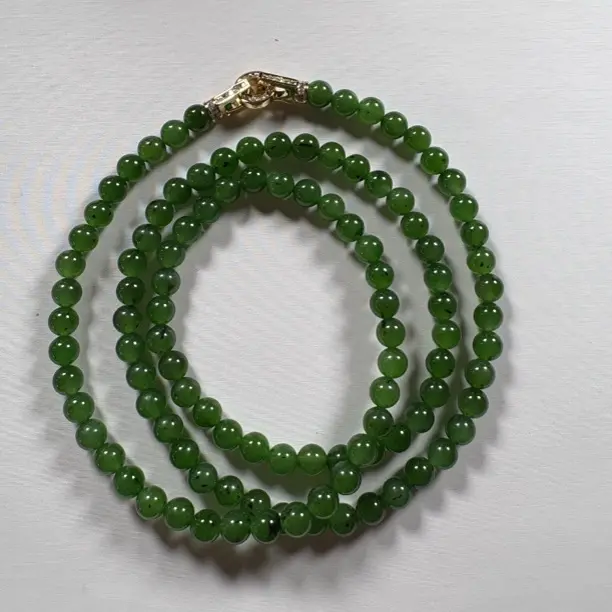 和田玉碧玉卡6冰底带黑点108多圈