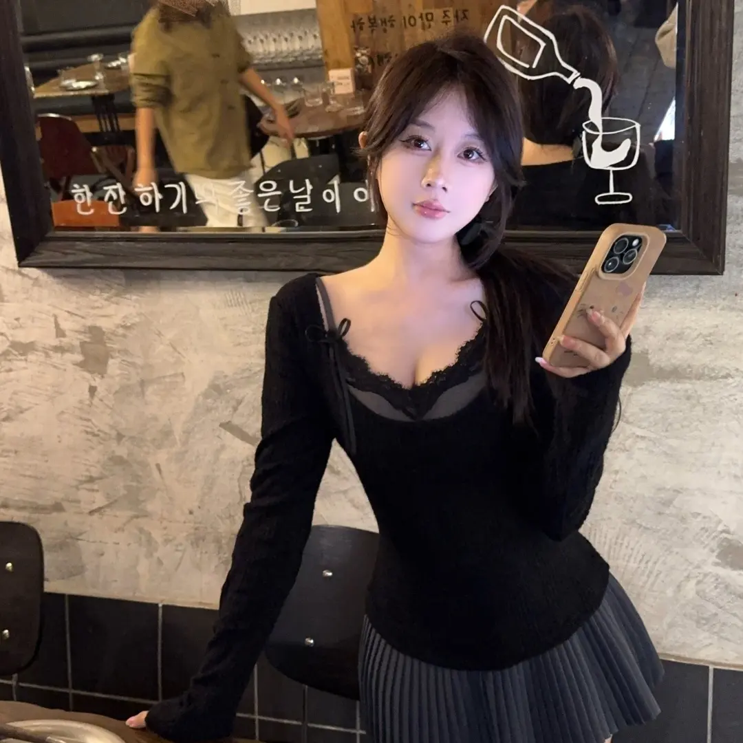 陈江铃小个子自制甜辣纯欲风U领针织衫叠穿蕾丝吊带背心两件套