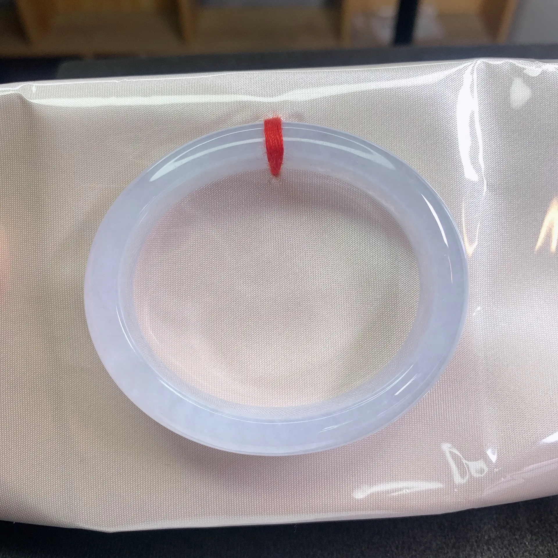 （114号）缅甸天然A货翡翠50-51圈口糯冰粉底贵妃手镯有色根