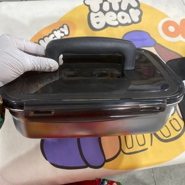 半月湾保鲜盒瑕疵