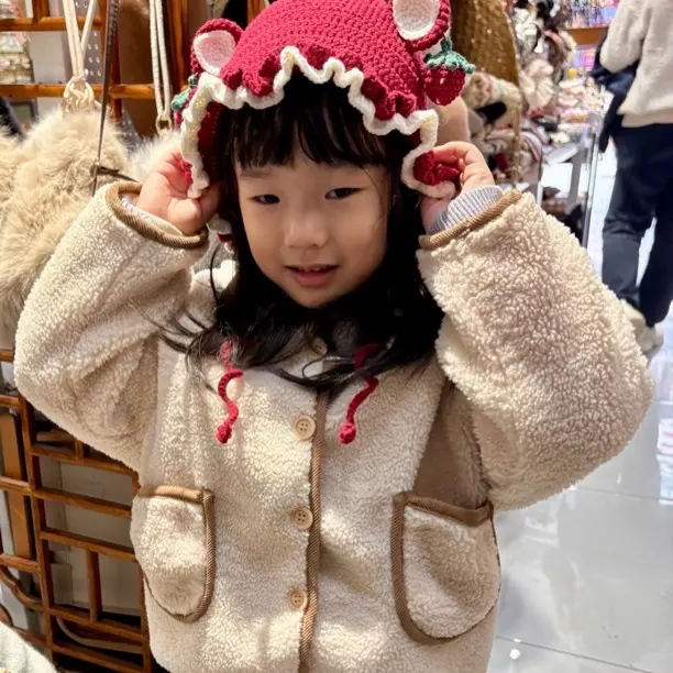 0-3岁秋冬季女宝宝草莓保暖护耳毛线帽子