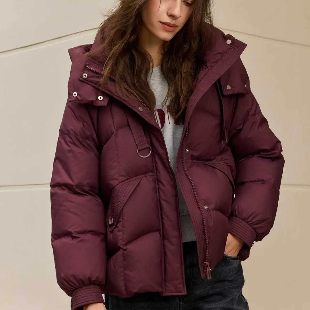 冬季新款短款连帽白鸭绒女休闲保暖时尚小个子外套