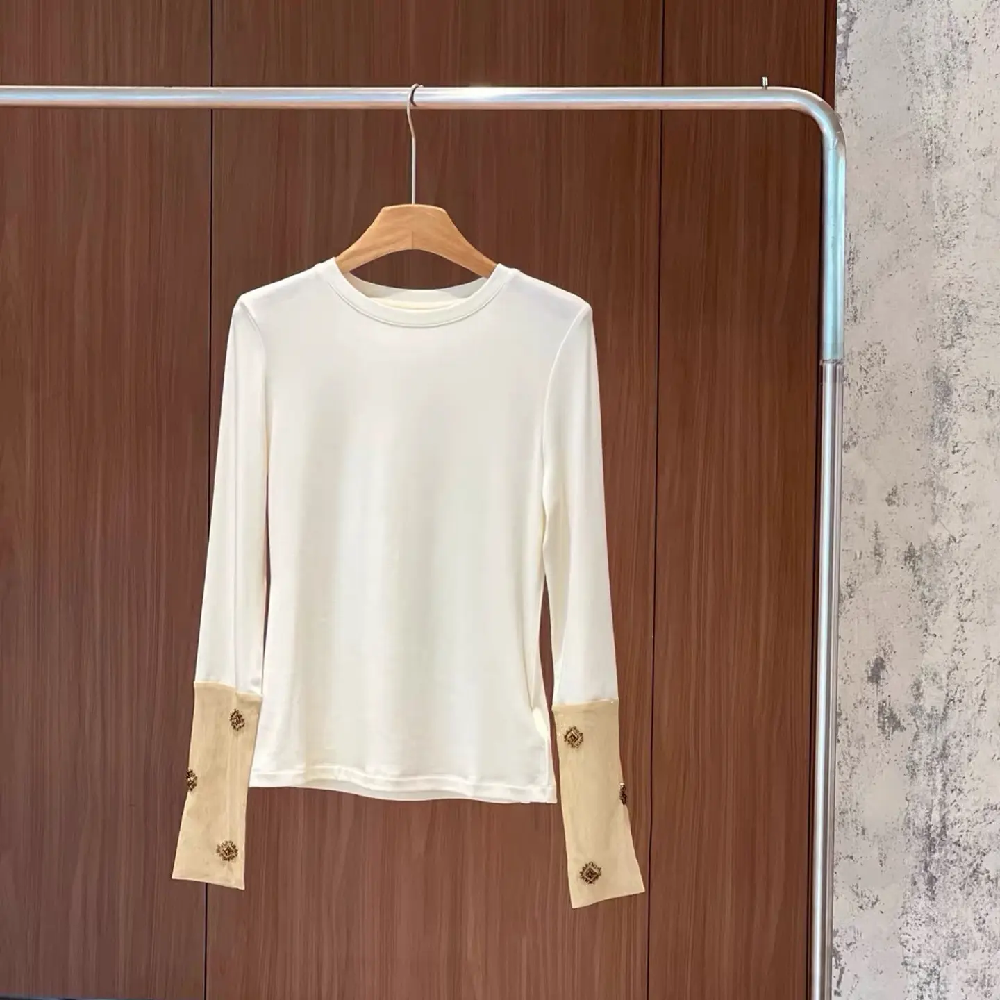 ice袖口重工钉珠网纱拼接长袖T恤女秋季宽松圆领镂空打底衫上衣