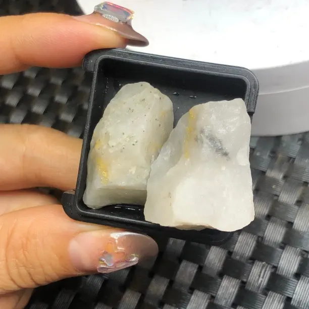 金24.7g金达莱天然金矿标