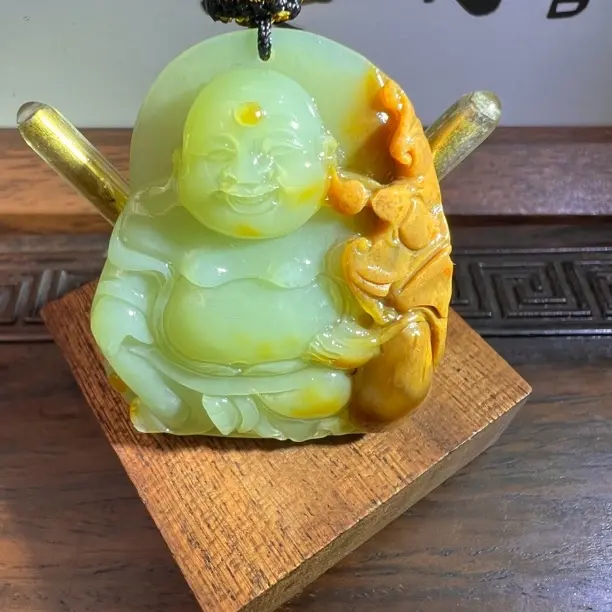析木绿段树林河磨玉精品佛公手工精心设计雕刻