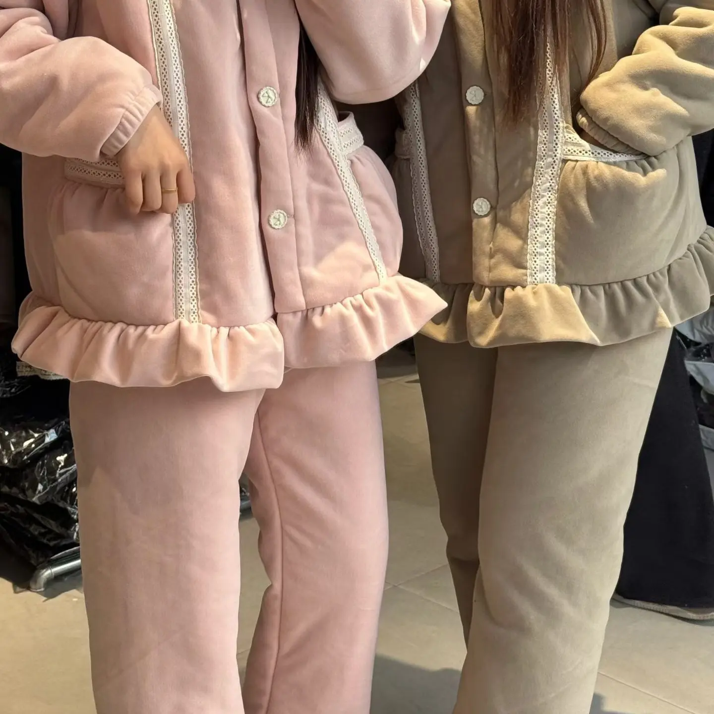 冬季新款三层加绒加厚花边保暖可外穿女士家居服套装