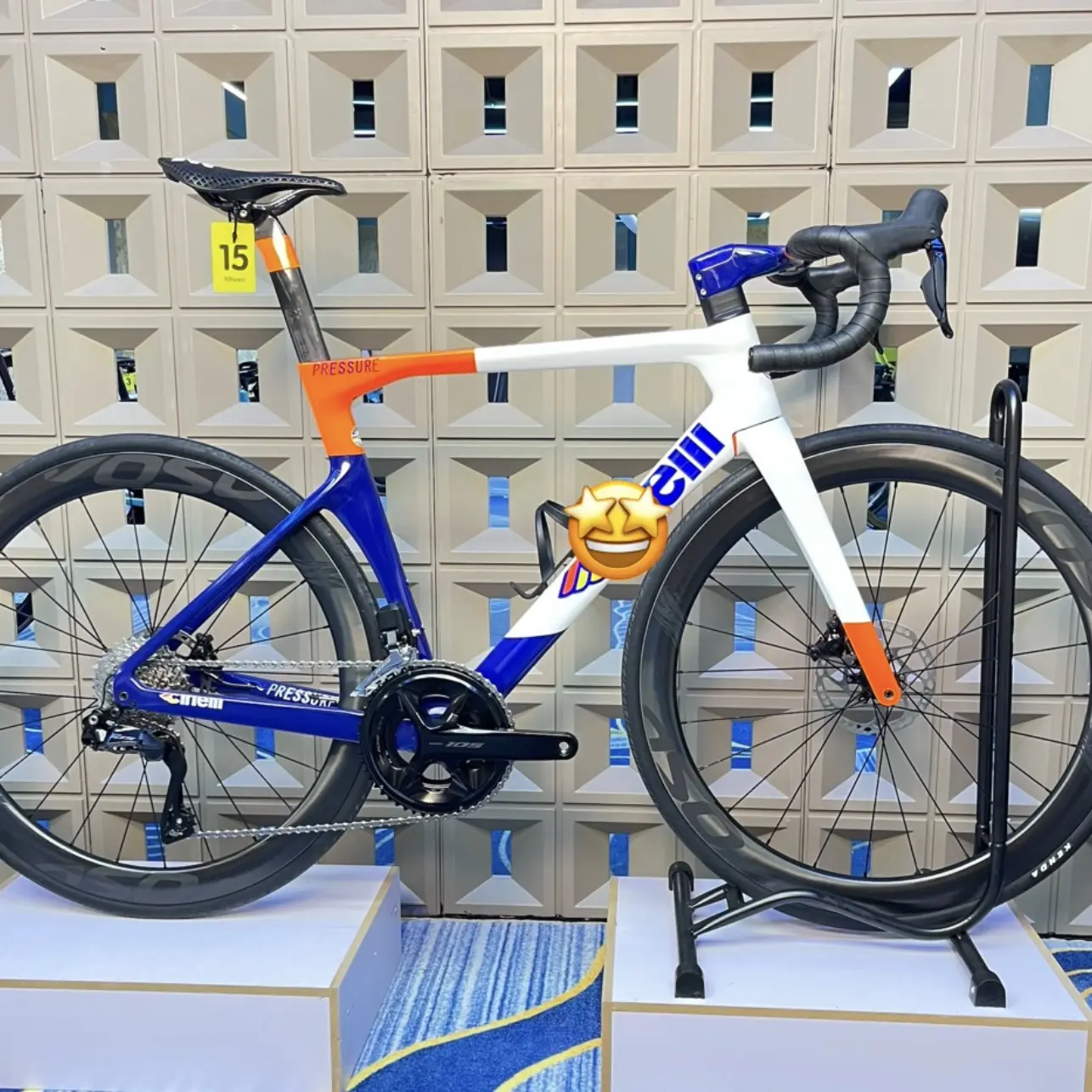 碳纤维公路车全碳超轻竞速油压碟刹适合身高175-188跨高78-83