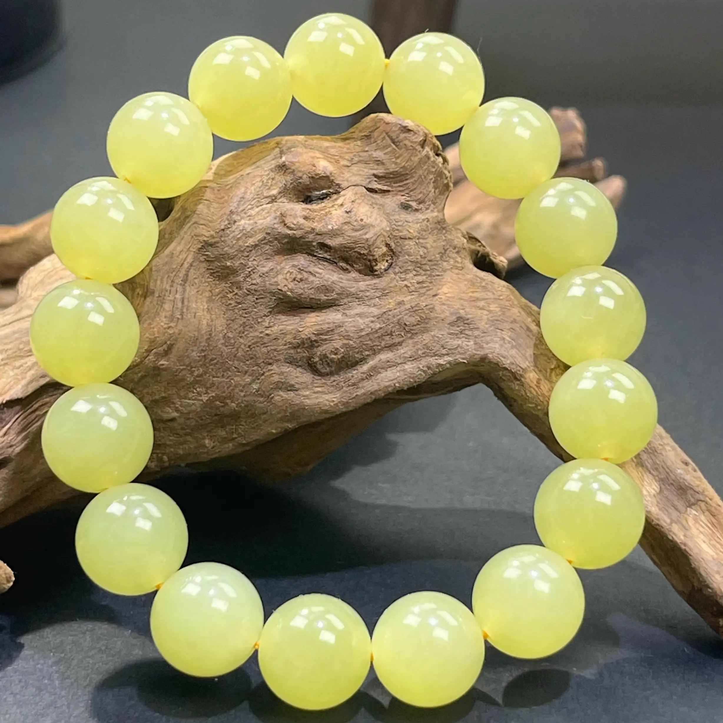 新疆若羌黄口和田玉12mm圆珠手串女士款