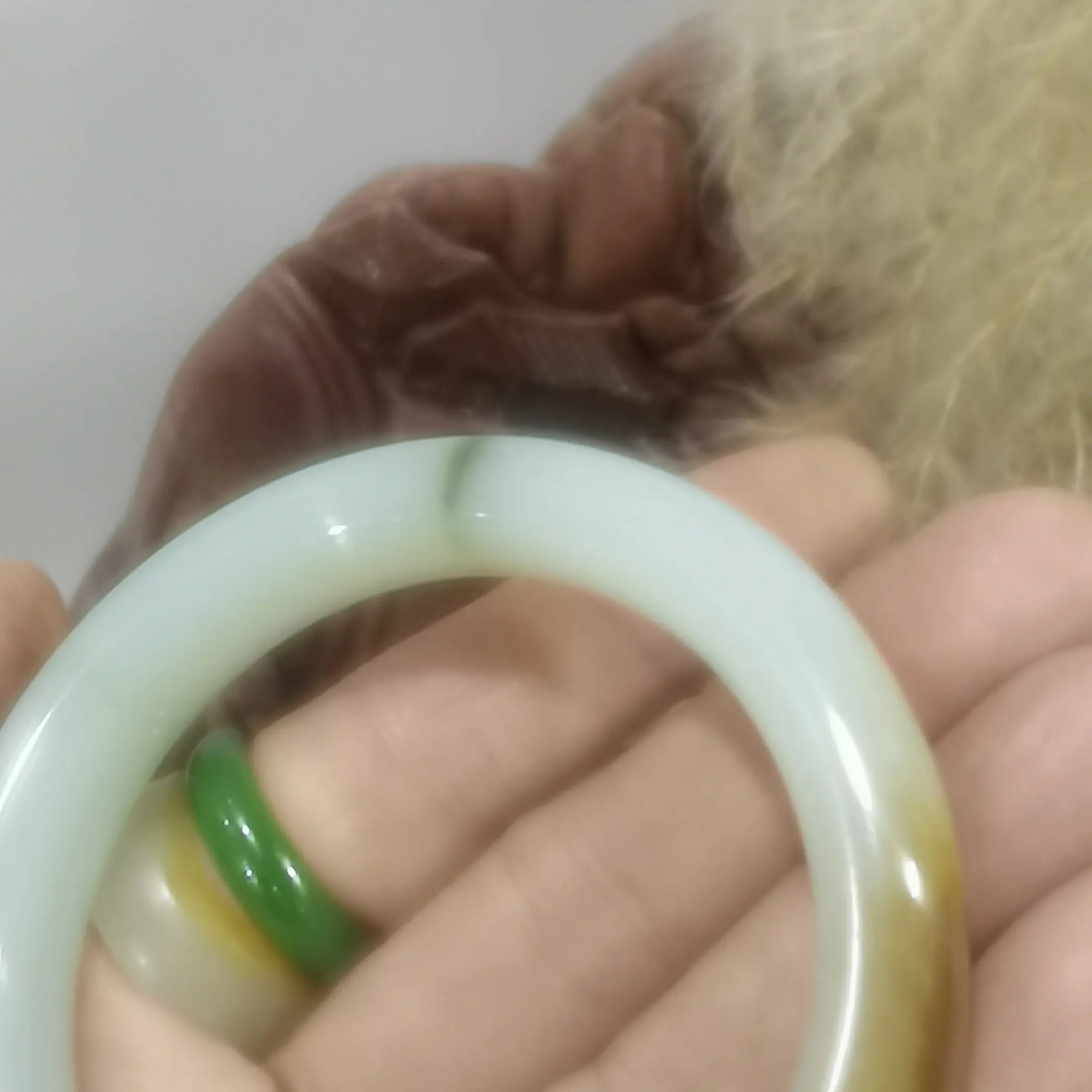 新疆和田玉糖白玉一口糖一抹翠