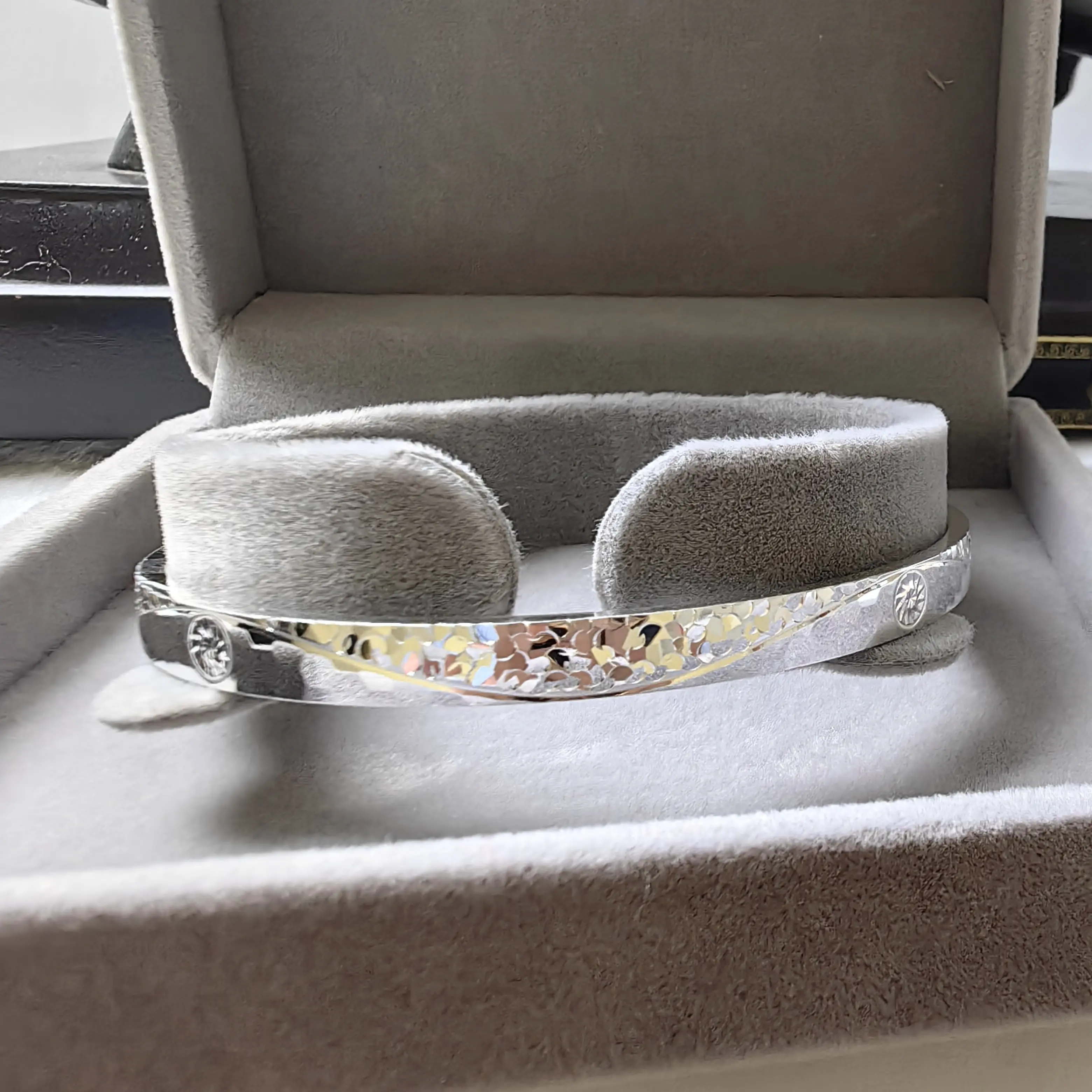 足银手镯 999.9精工开口CNC碎碎冰爱心时尚年轻百搭款