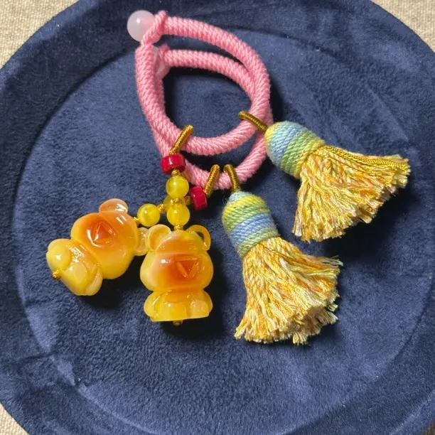 可爱小熊包挂钥匙挂扣时尚简约精美小巧便携饰品配饰
