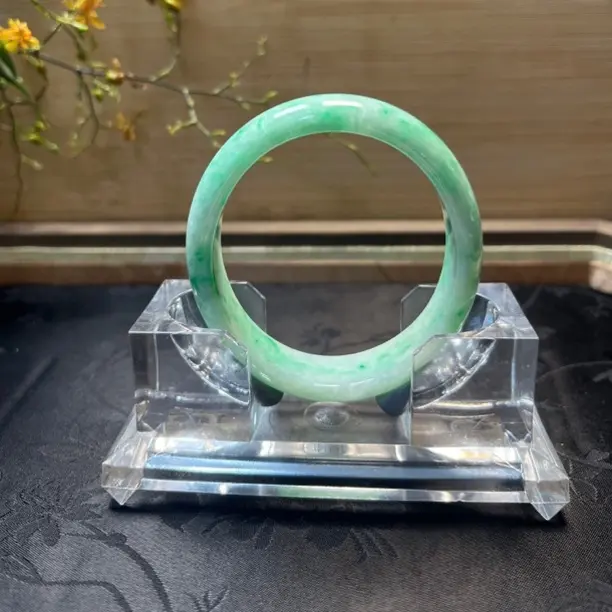 贵妃阳绿手镯（白底青）送证书百搭