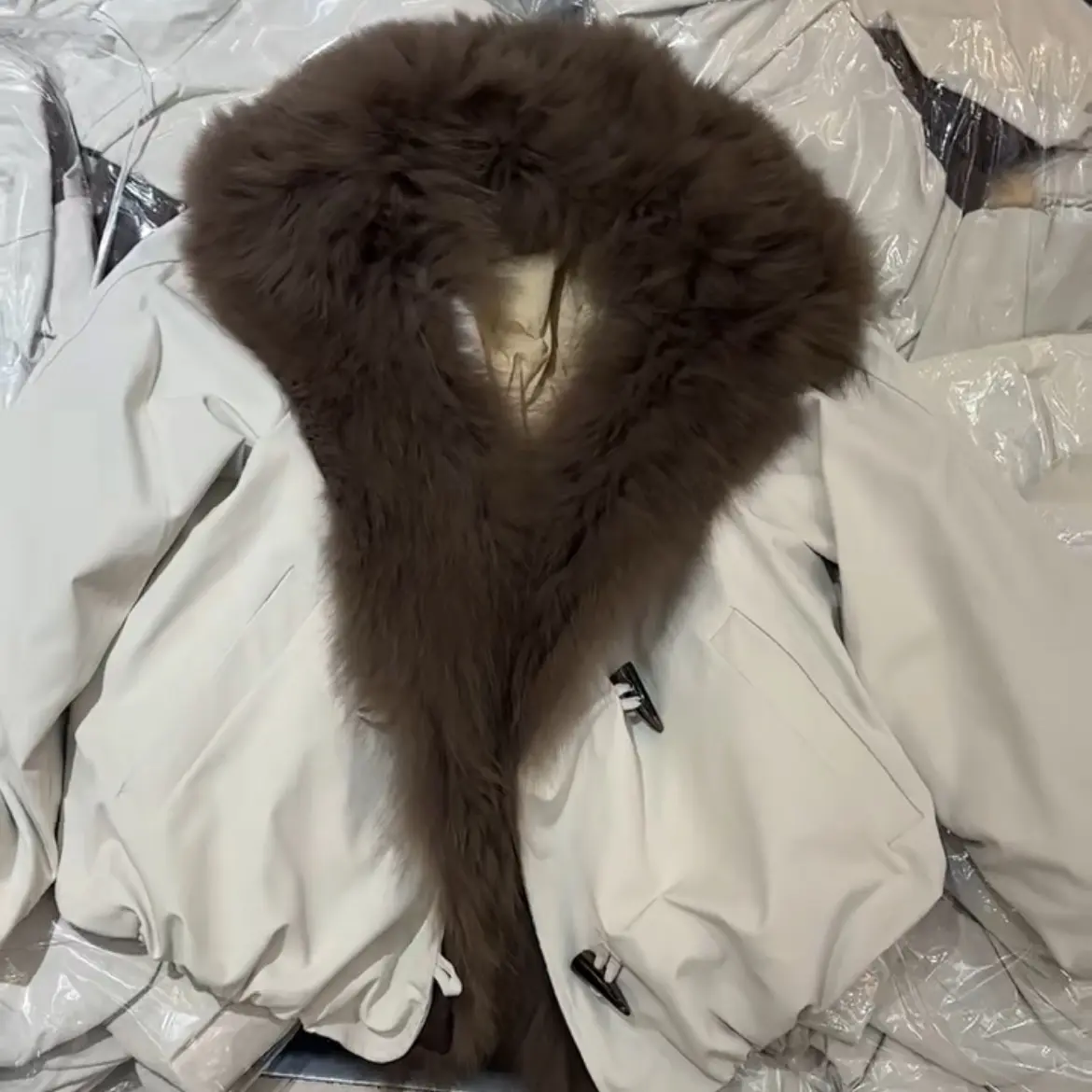 时尚保暖可拆卸大毛领冬季女款狐狸毛派克服外套