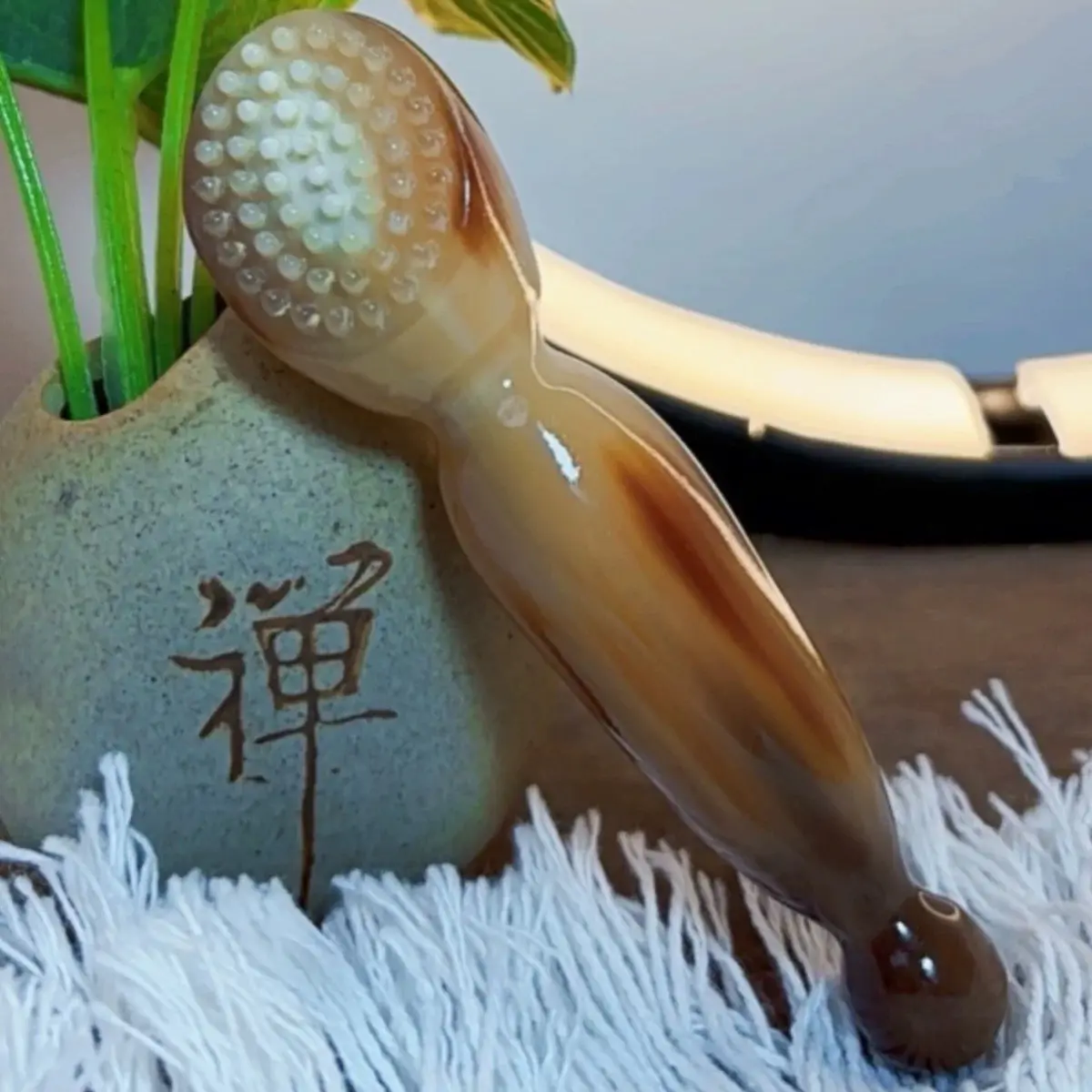天然牛角洗脸刷黑头刷粉刺刷拨筋点穴面部清洁穴位按摩