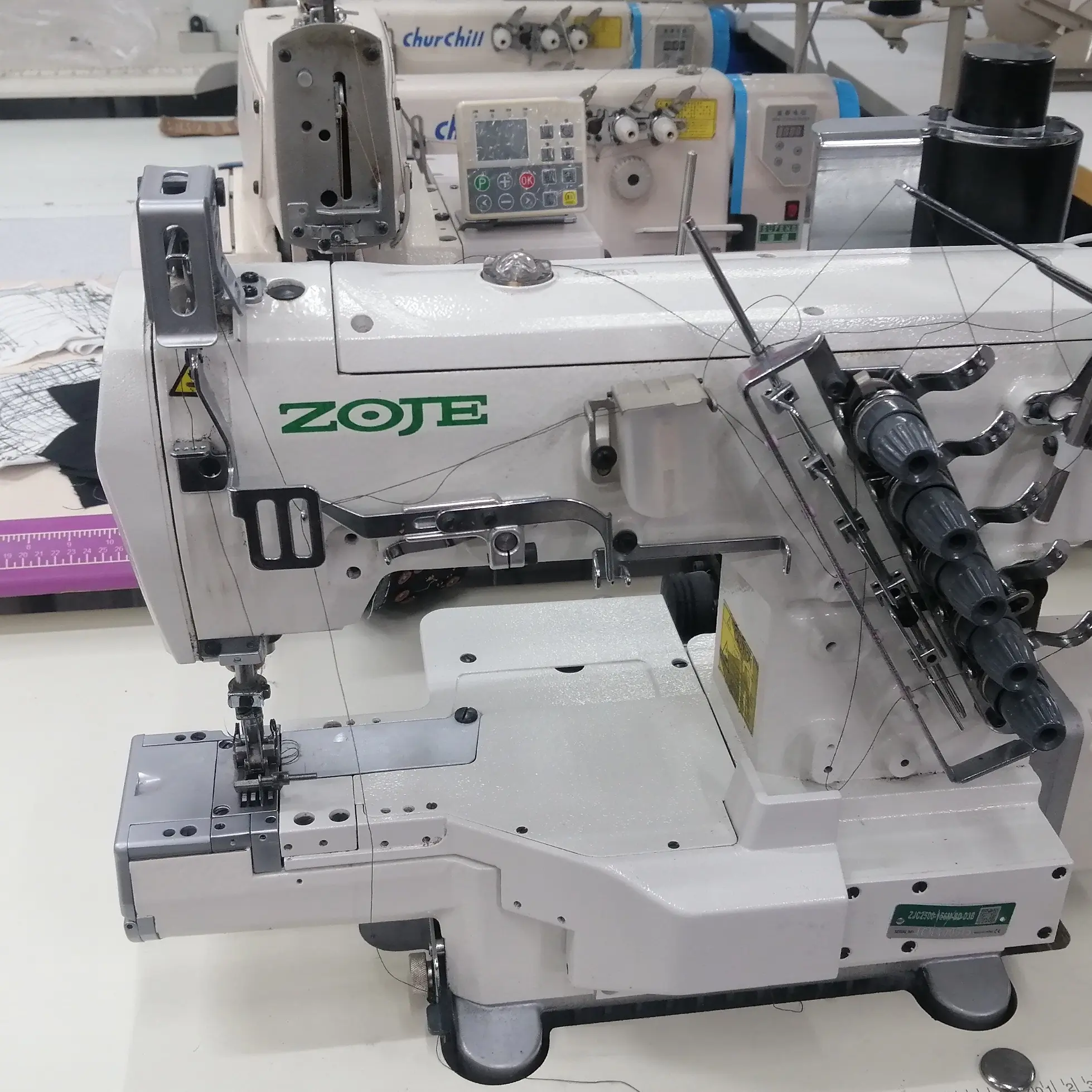 中捿电脑全自动剪线小方头三针五线绷缝机适合卫衣卫裤制作