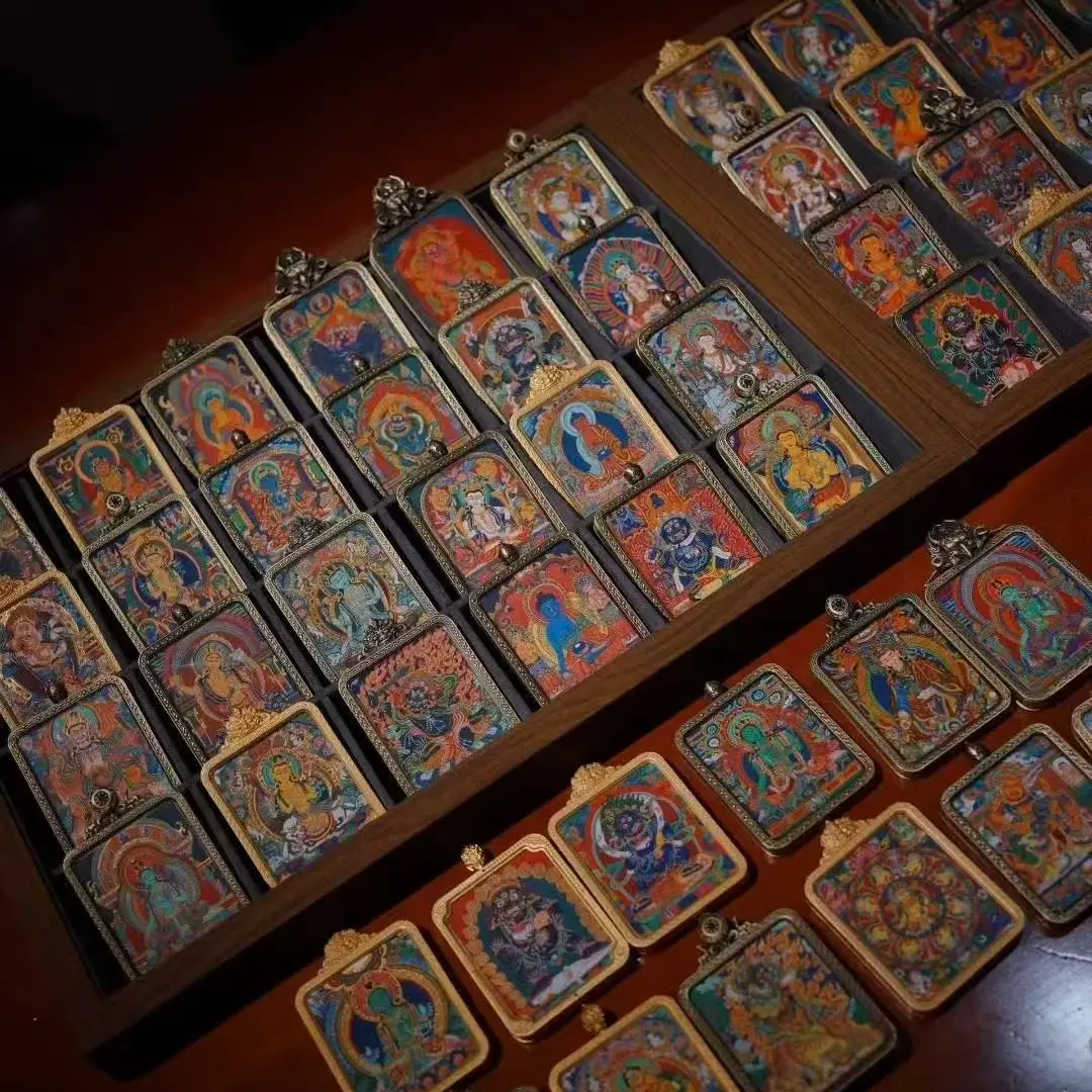 唐卡  （三类）天然矿物颜料纯手绘唐卡