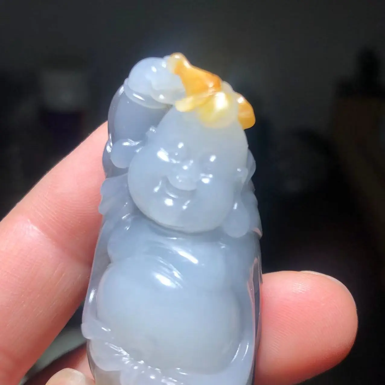 手工精雕新疆和田玉三色佛公