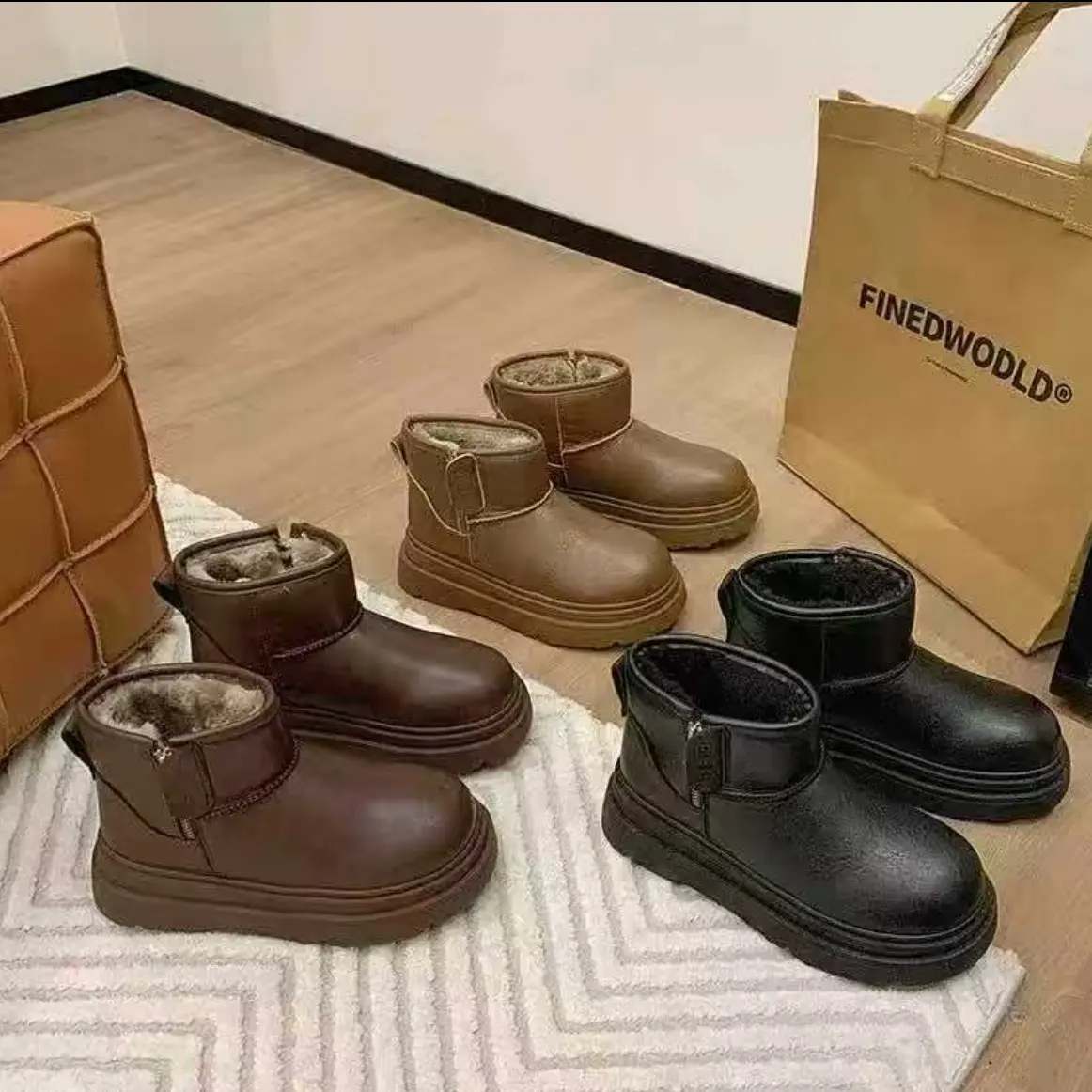 663冬季雪地靴毛一体皮面卡皮巴拉加厚保暖防滑短款棉鞋