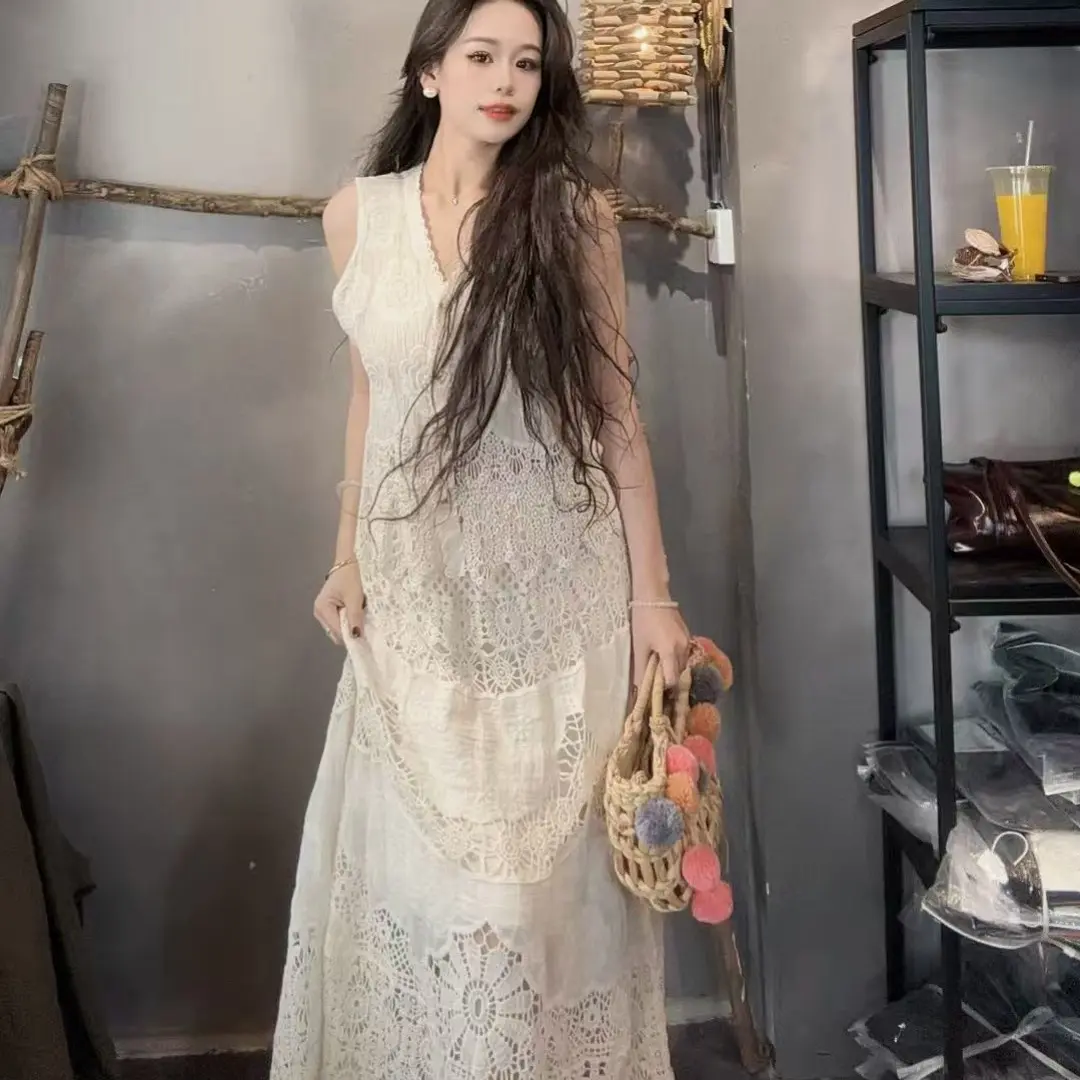 妍妍家法式复古蕾丝无袖背心半身裙套装