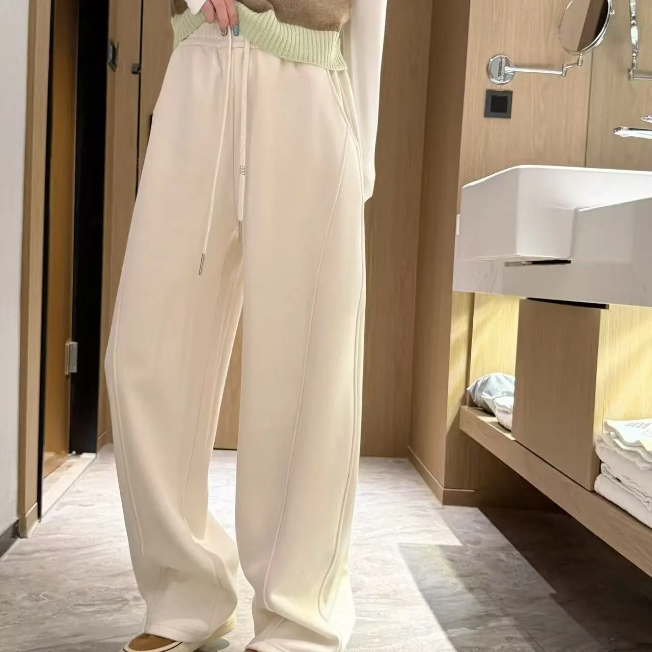 742冬季加绒高腰显瘦百搭阔腿弯刀裤