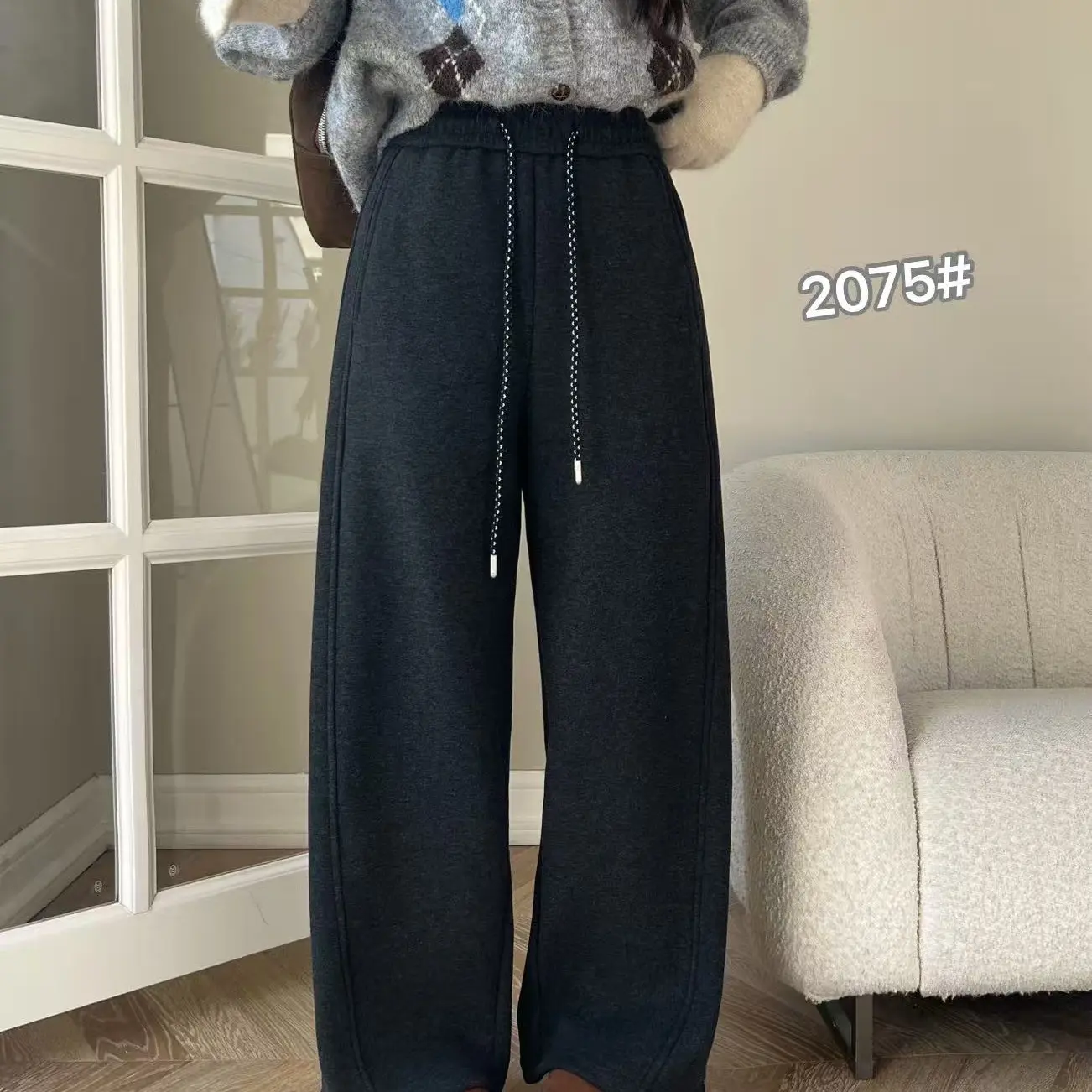 裤长98左右 冬季加绒加厚高腰宽松垂感抽绳弯刀阔腿休闲裤女2075