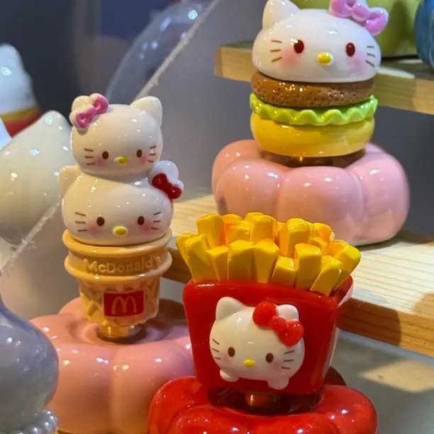 景德镇超可爱KT转转摆件 家居饰品创意礼品